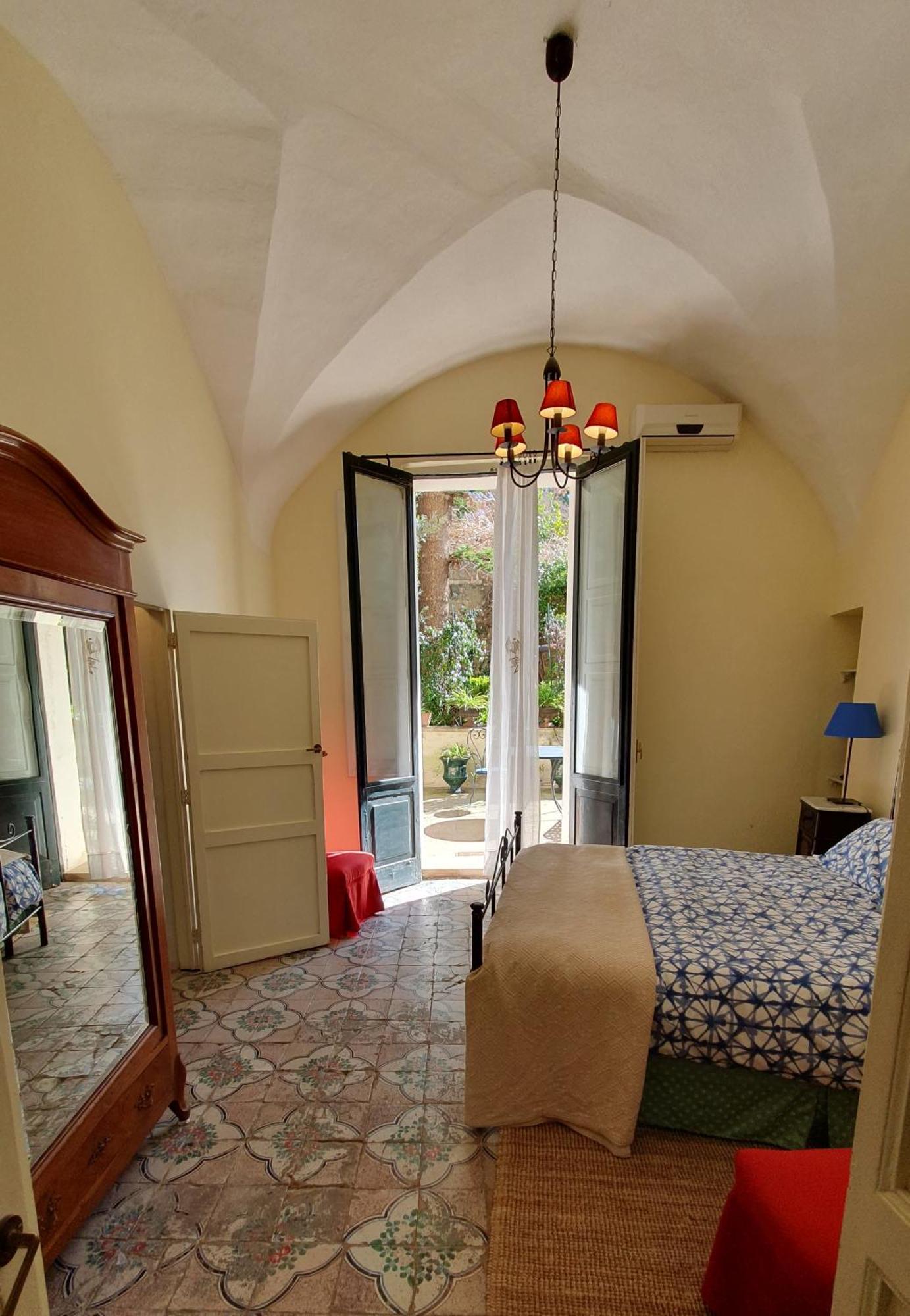 Appartamento Palazzo Bernardini Lecce Esterno foto