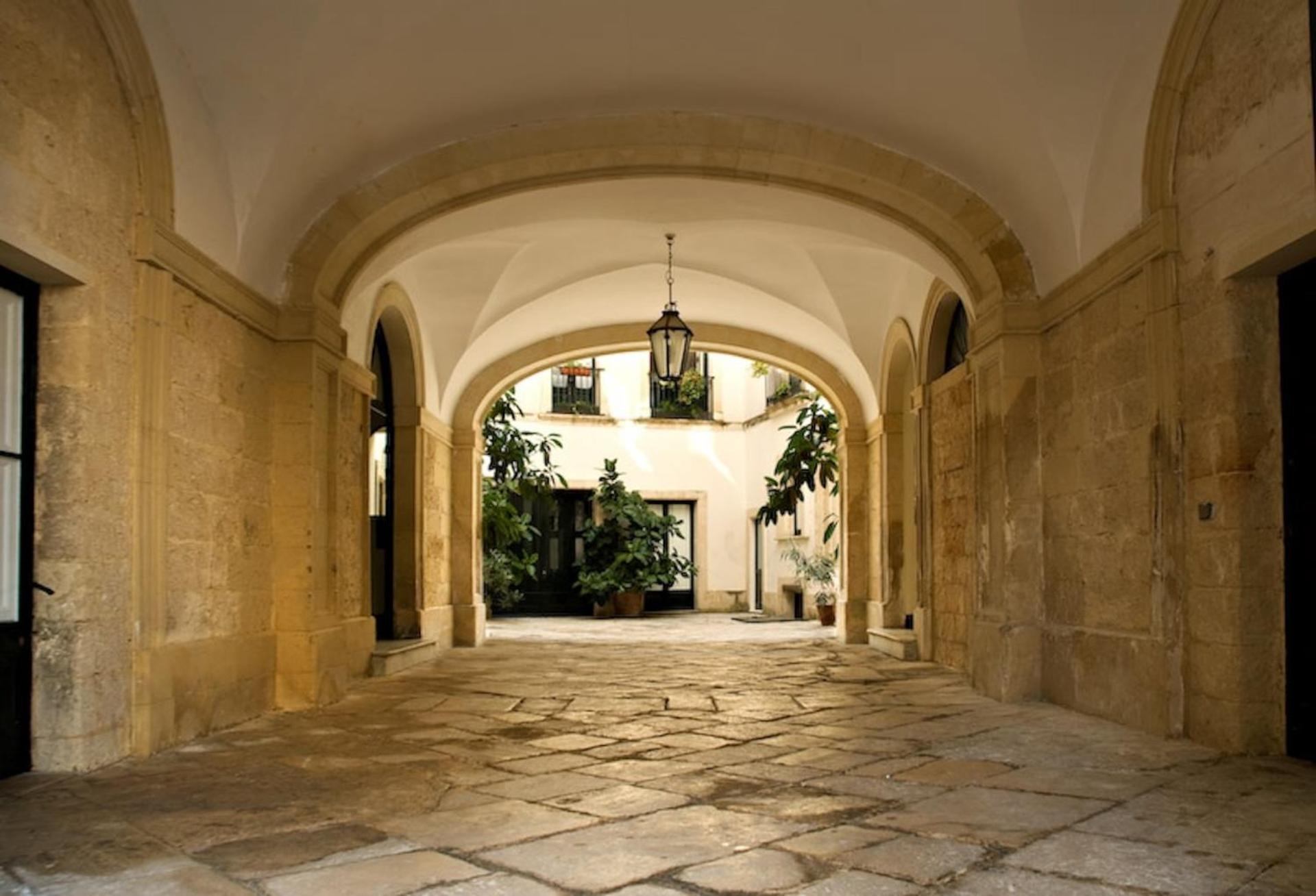 Appartamento Palazzo Bernardini Lecce Esterno foto